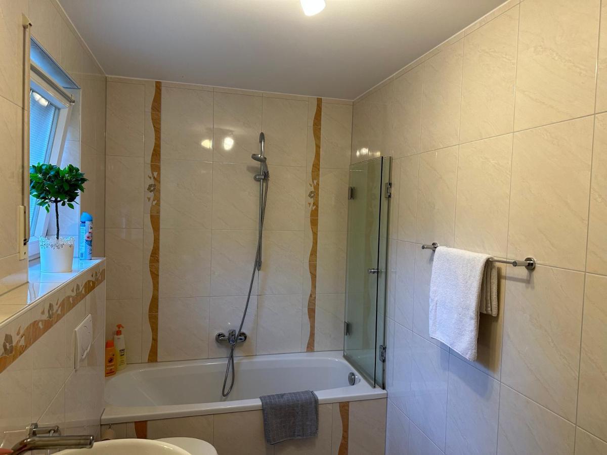 Gehobene Souterrain Ferienwohnung Lahr, Europapark Mietersheim Exterior foto